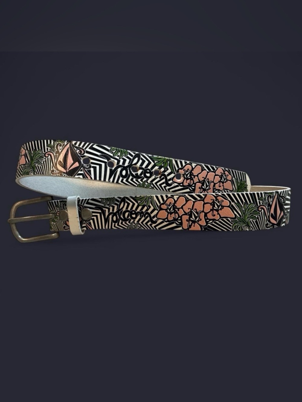 Vintage Y2K Volcom Genuine Leather Graphic Print Belt